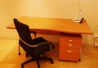 Desk (DE006)